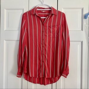 Beach Lunch Lounge woman’s Red button down shirt. Size :S/P
